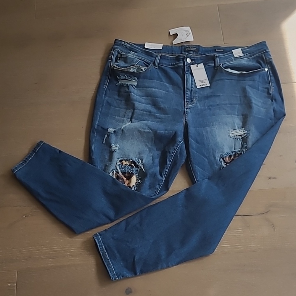 NWT Judy Blue Jeans Women's sz 24 Skinny Fit Distressed Animal Print Denim Jean